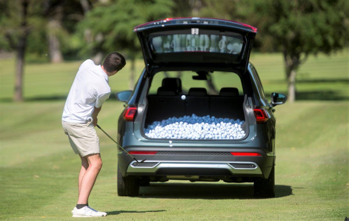 Reto: llenar el maletero del Seat Tarraco de pelotas de golf