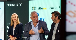 Carolina López, José Antonio Hernández y Jordi Carmona en Auto Mobility Trends