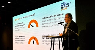 Presentación del Barómetro Auto Mobility Trends 2024 en el Cupra City Garage de Madrid