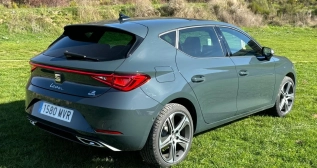 El renovado Seat León e-Hybrid